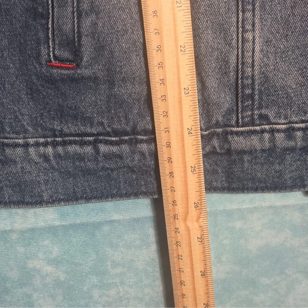 True Religion Men's Blue Jean Jacket Size M Logo Embroidered Button Pockets